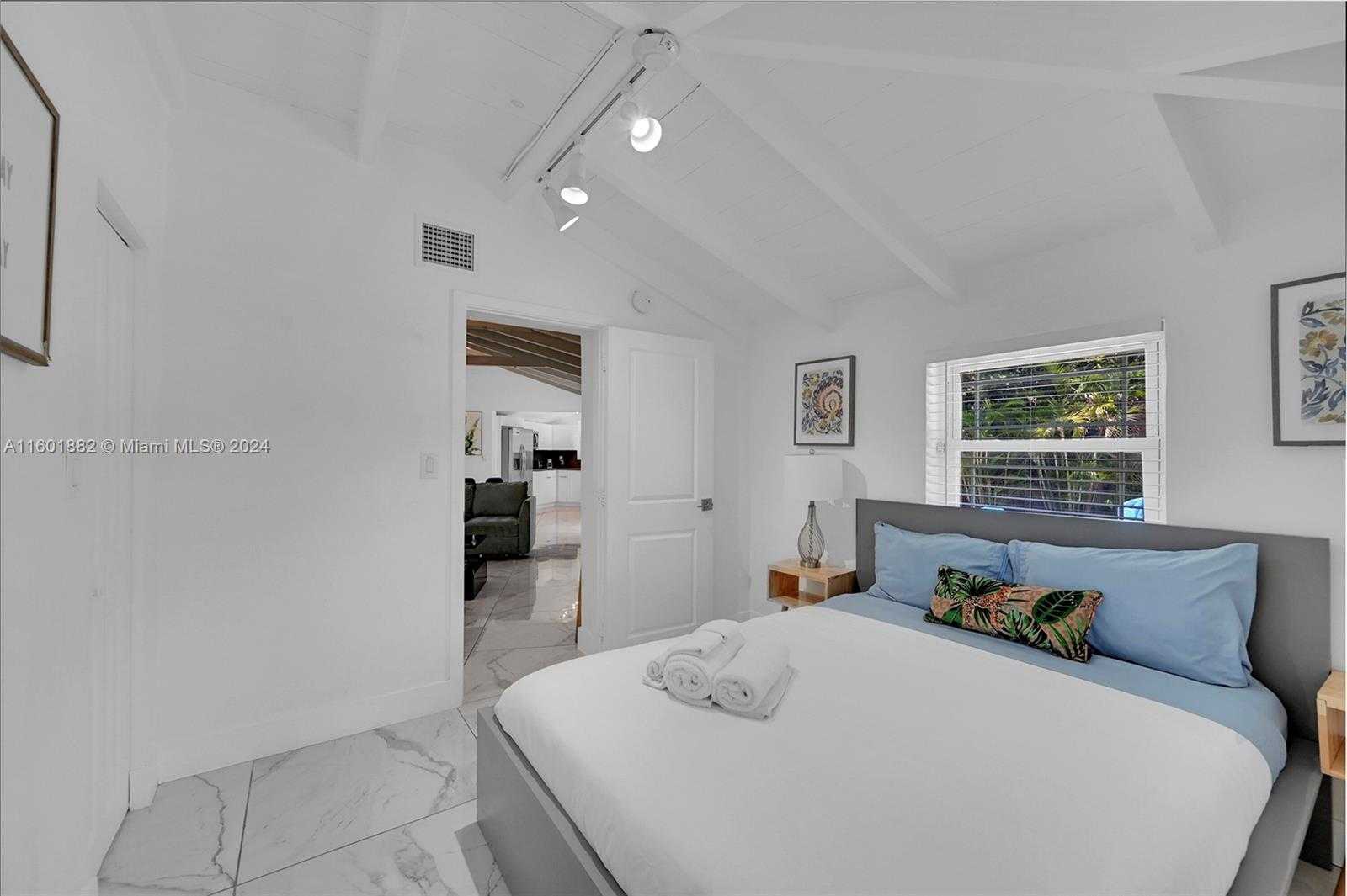 Small Image of 15 NORTH EAST 95TH ST, Miami Shores Number 24