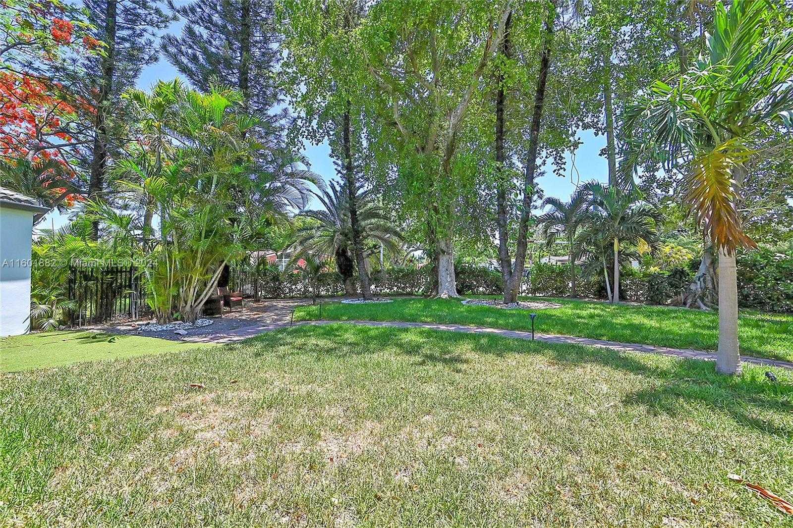 Small Image of 15 NORTH EAST 95TH ST, Miami Shores Number 4