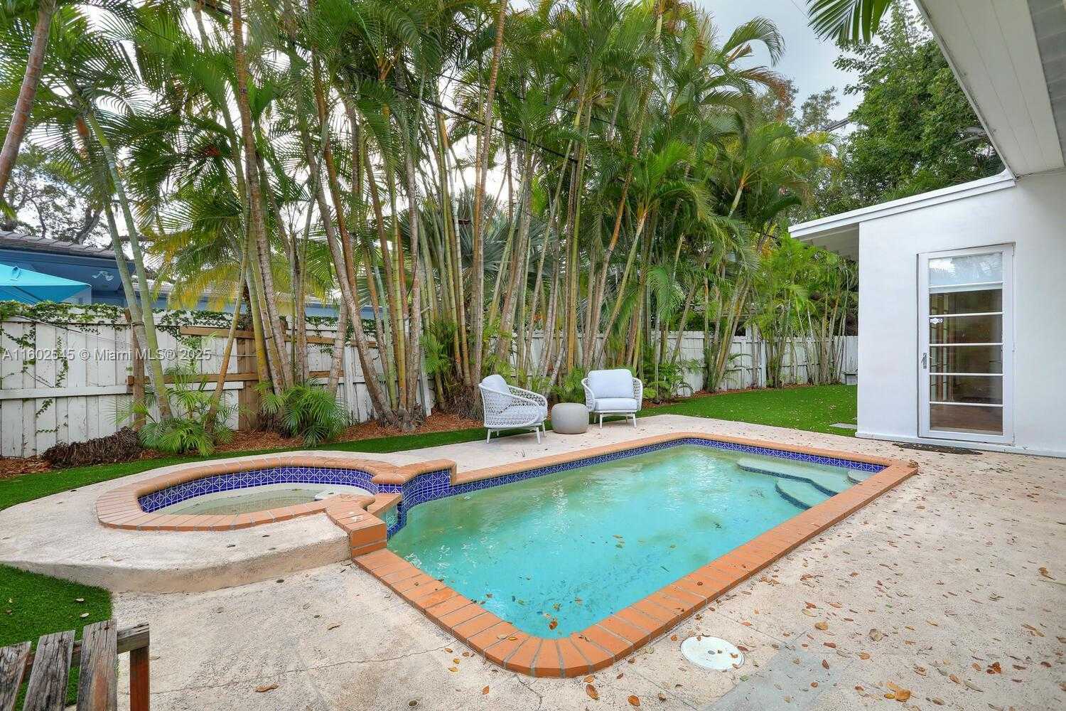 Small Image of 84 WEST SHORE DR, Coconut Grove Number 16