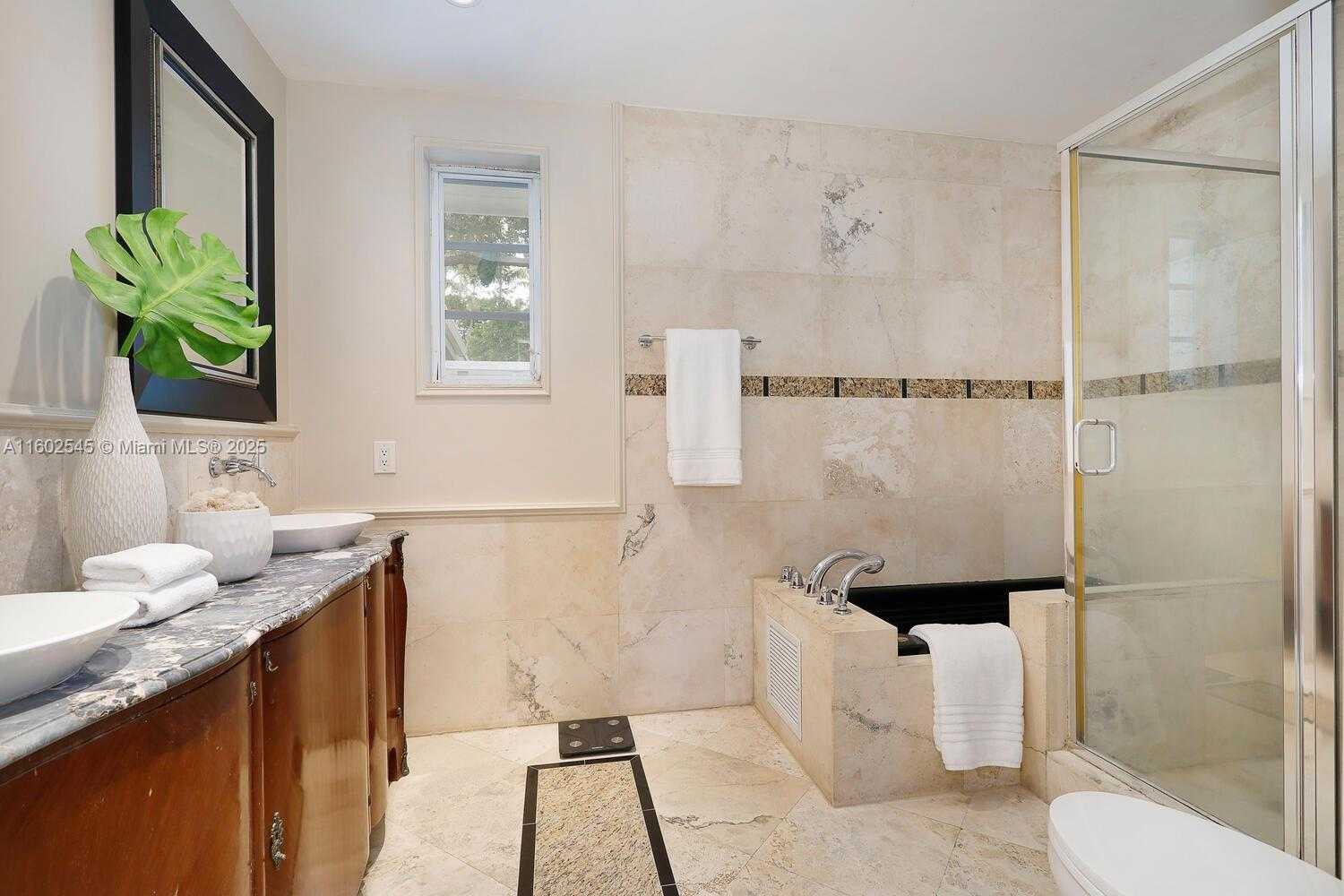 Small Image of 84 WEST SHORE DR, Coconut Grove Number 8