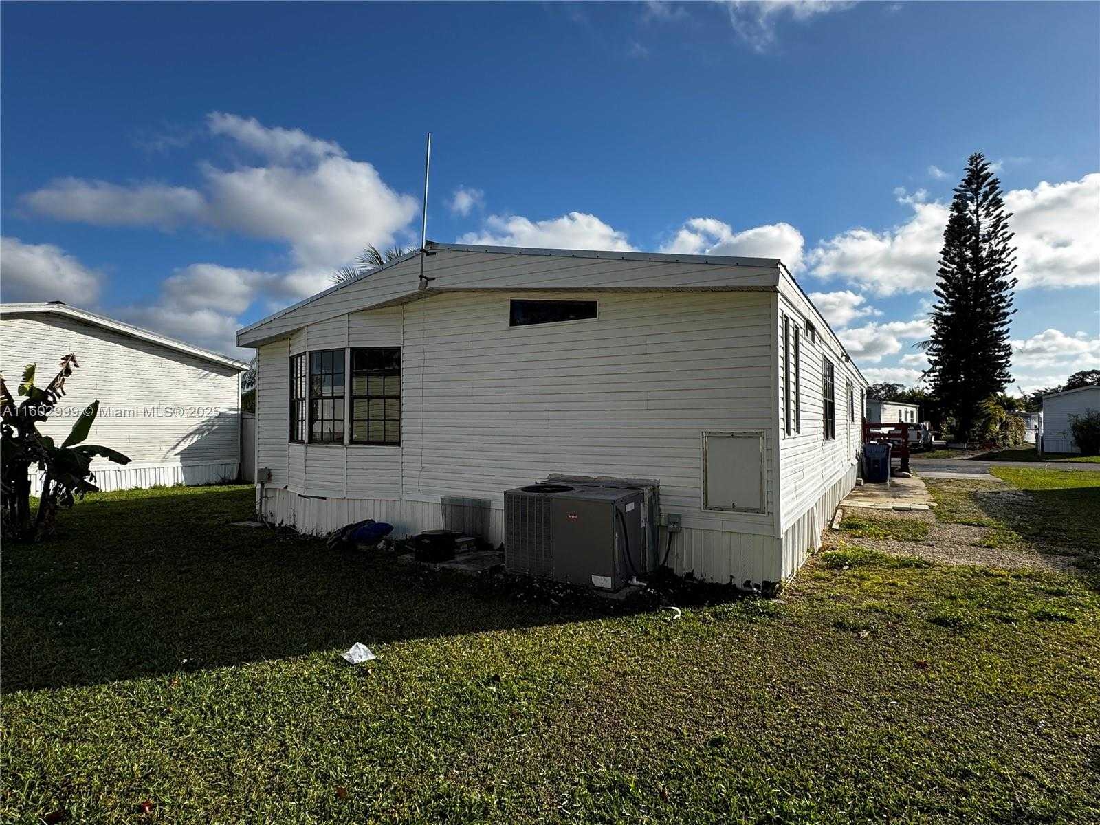 Small Image of 35250 SOUTH WEST 177 CT UNIT 136, Homestead Number 2