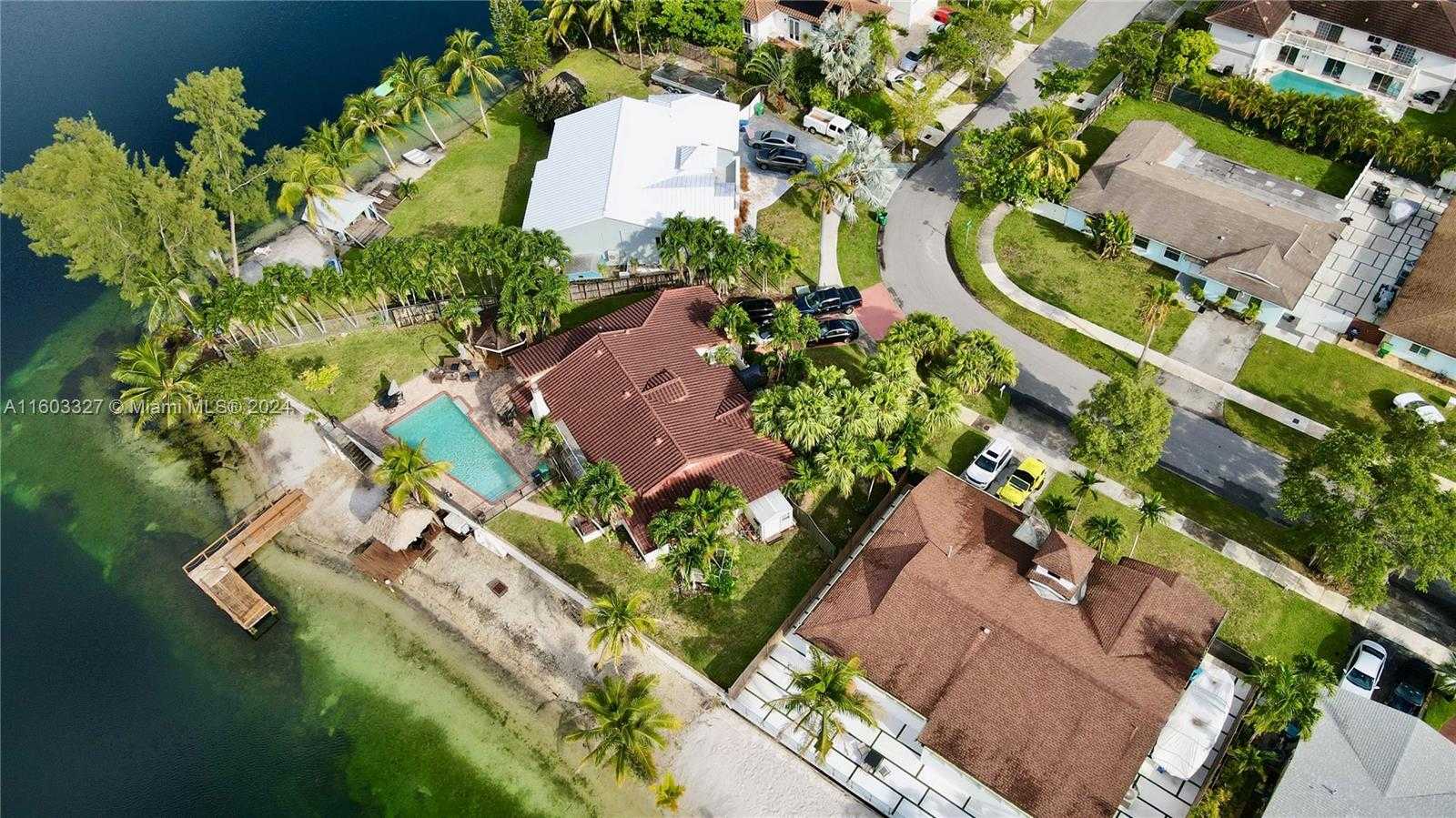 Small Image of 8101 SOUTH WEST 203RD ST, Cutler Bay Number 3