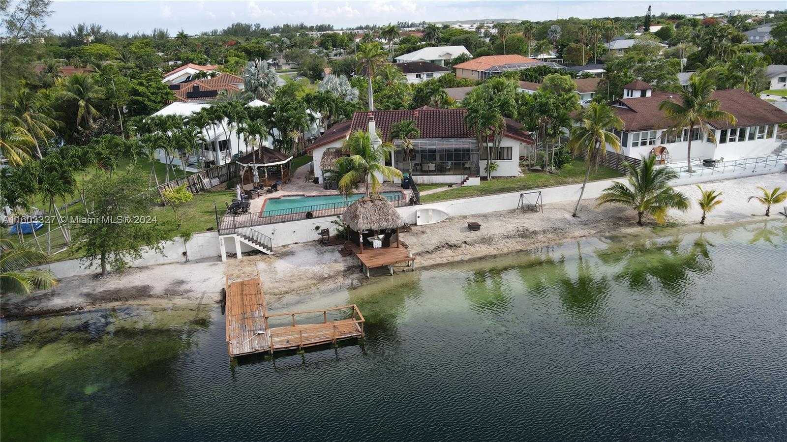 Small Image of 8101 SOUTH WEST 203RD ST, Cutler Bay Number 5