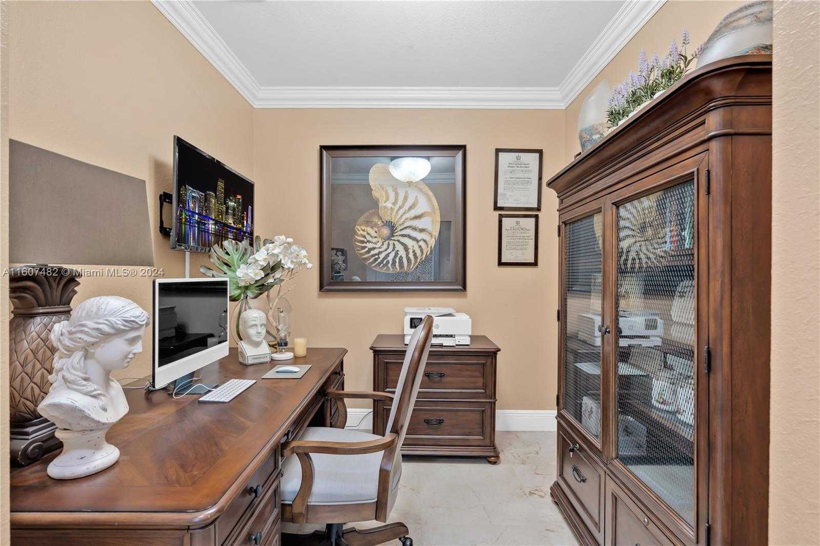 Small Image of 194 WEST 39TH PL, Hialeah Number 22