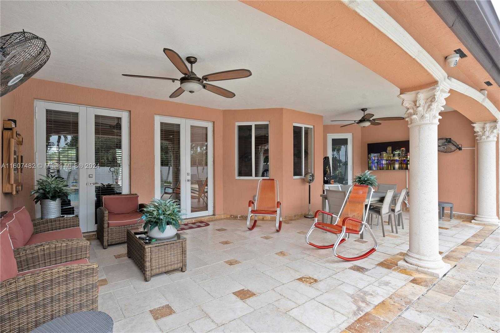 Small Image of 194 WEST 39TH PL, Hialeah Number 27