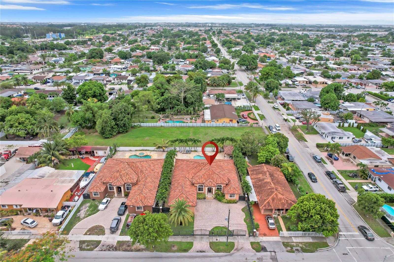 Small Image of 194 WEST 39TH PL, Hialeah Number 3
