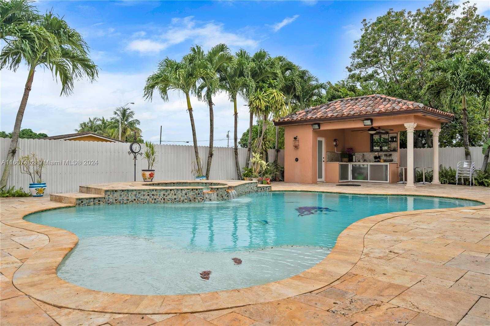 Small Image of 194 WEST 39TH PL, Hialeah Number 30