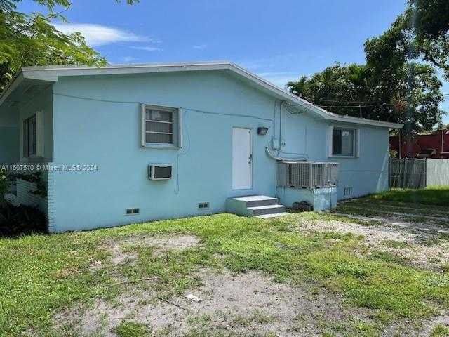 Small Image of 12905 NORTH EAST 4TH AVE, North Miami Number 5