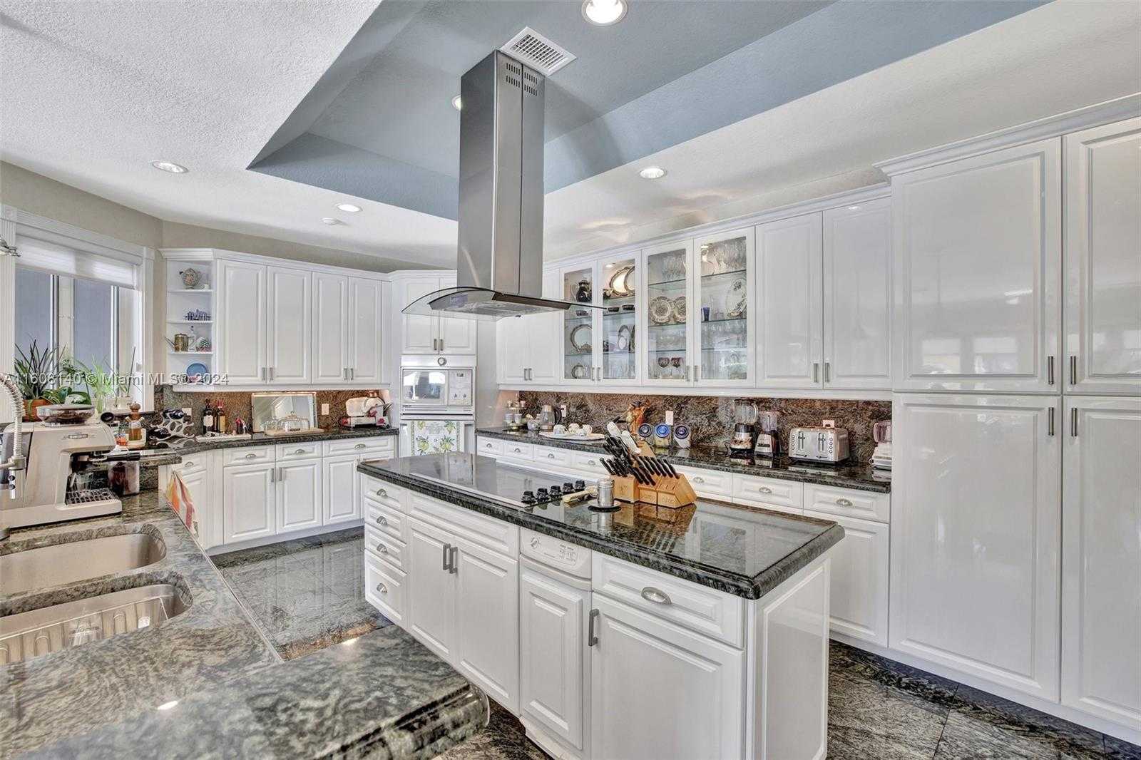Small Image of 623 Riviera Isle Dr, Fort Lauderdale, FL 33301, USA Number 26