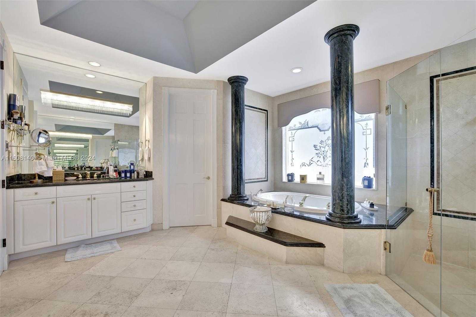 Small Image of 623 Riviera Isle Dr, Fort Lauderdale, FL 33301, USA Number 41