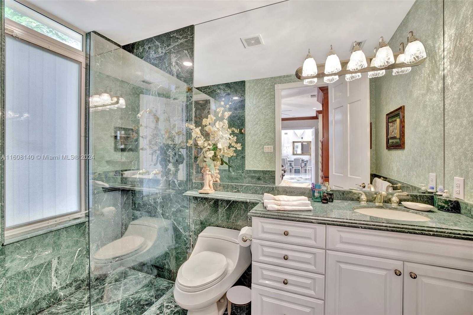 Small Image of 623 Riviera Isle Dr, Fort Lauderdale, FL 33301, USA Number 63