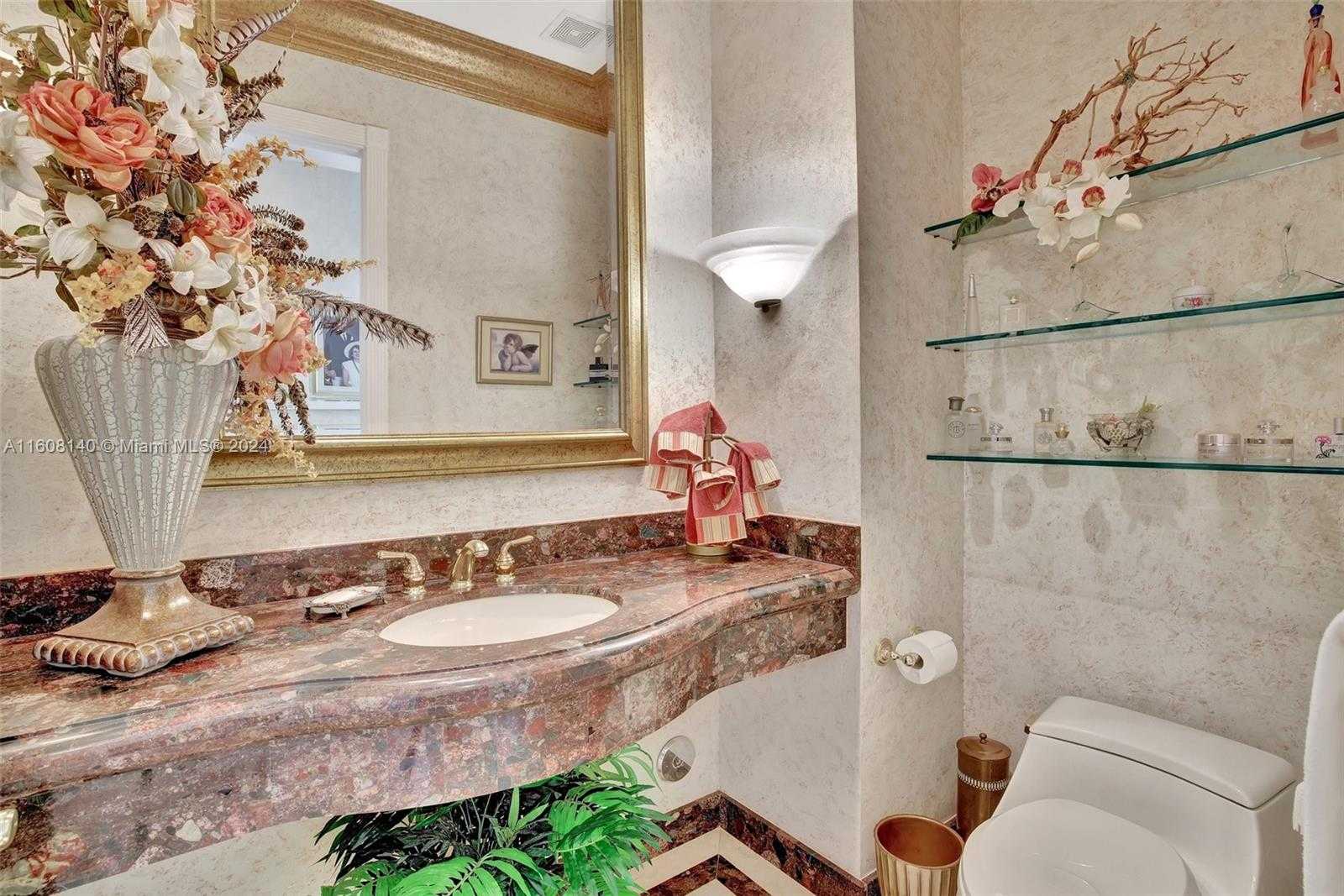Small Image of 623 Riviera Isle Dr, Fort Lauderdale, FL 33301, USA Number 64