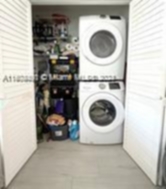 Small Image of Hollywood Number 18