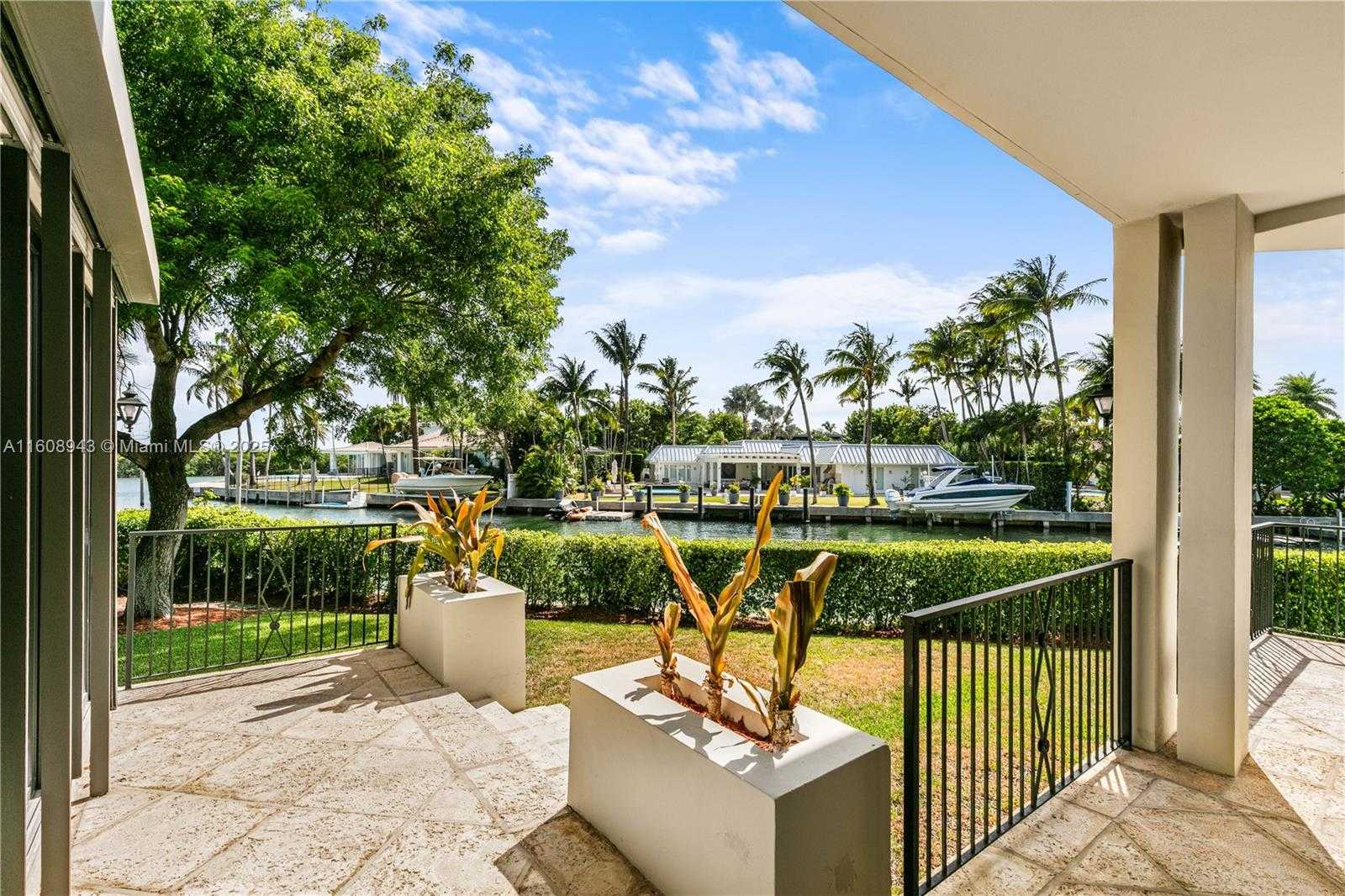 Small Image of 241 CAPE FLORIDA DR, Key Biscayne Number 41