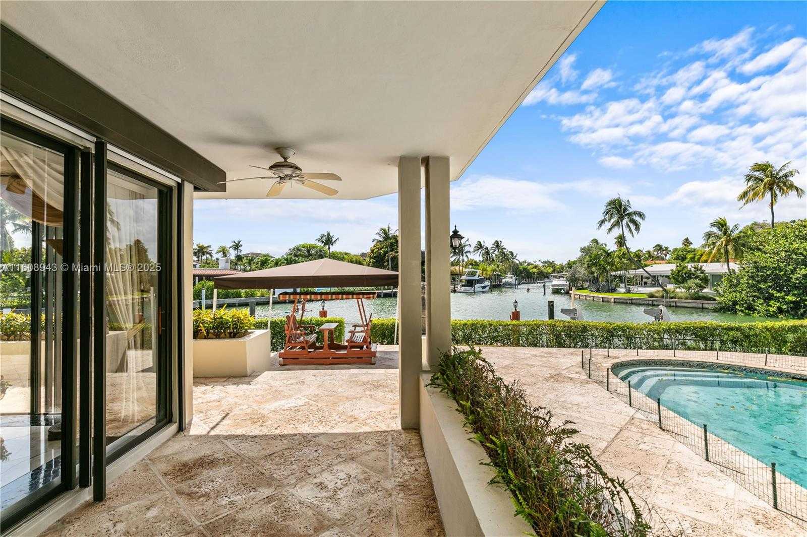 Small Image of 241 CAPE FLORIDA DR, Key Biscayne Number 45
