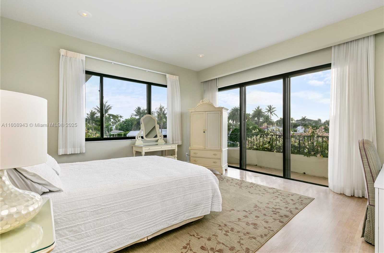 Small Image of 241 CAPE FLORIDA DR, Key Biscayne Number 68