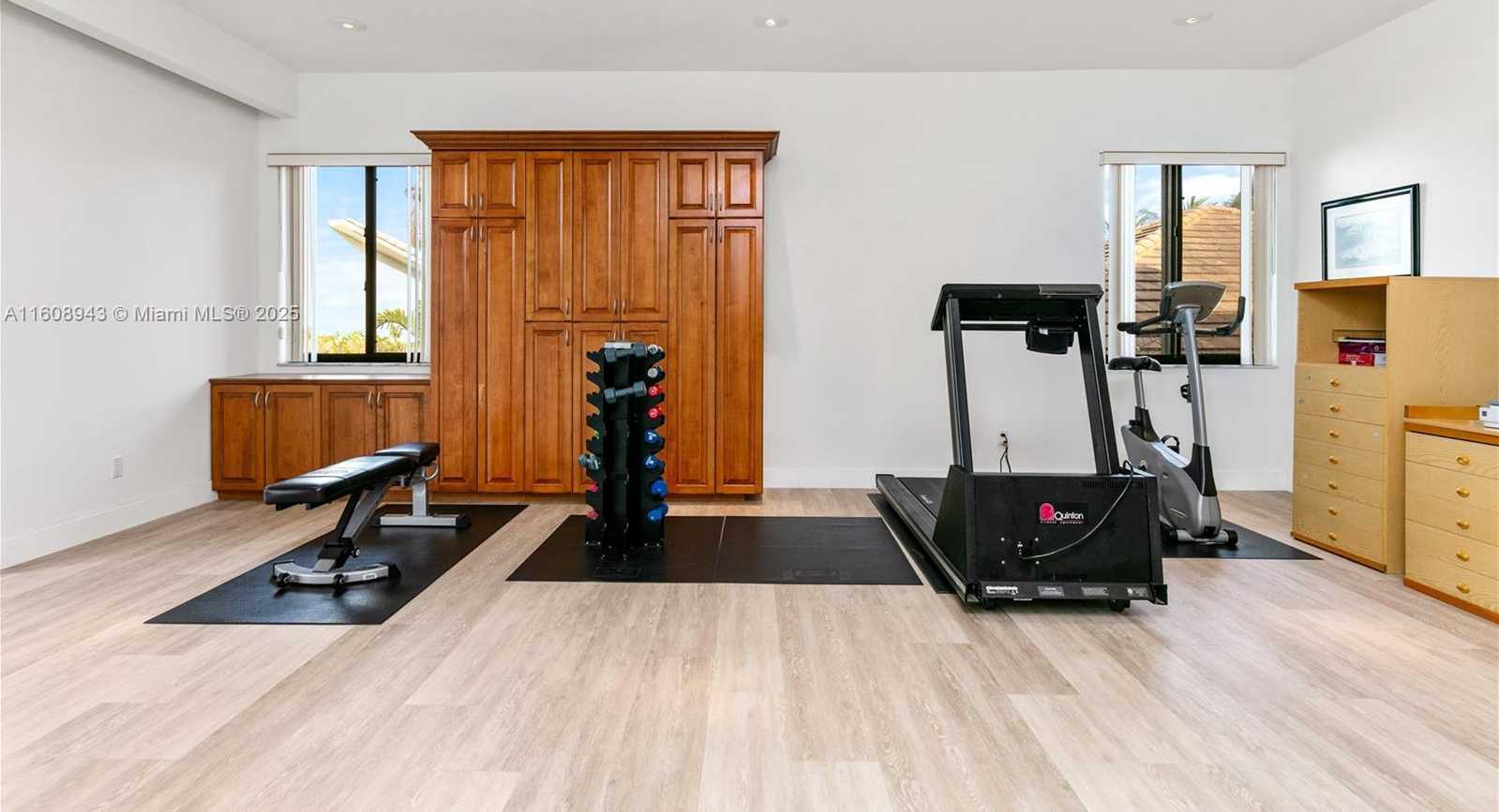 Small Image of 241 CAPE FLORIDA DR, Key Biscayne Number 74