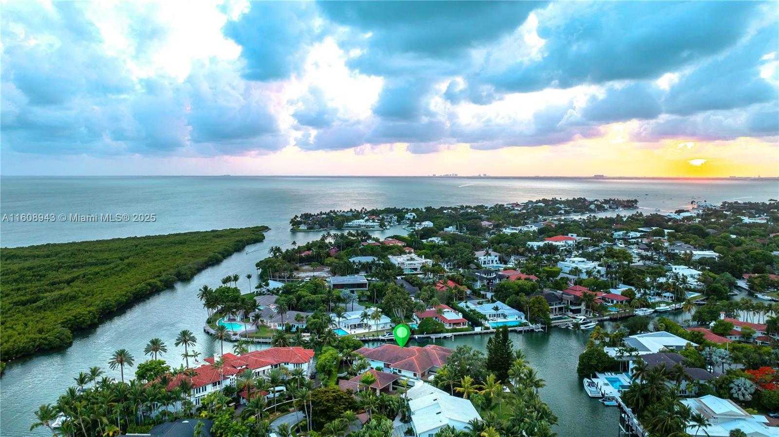 Small Image of 241 CAPE FLORIDA DR, Key Biscayne Number 86