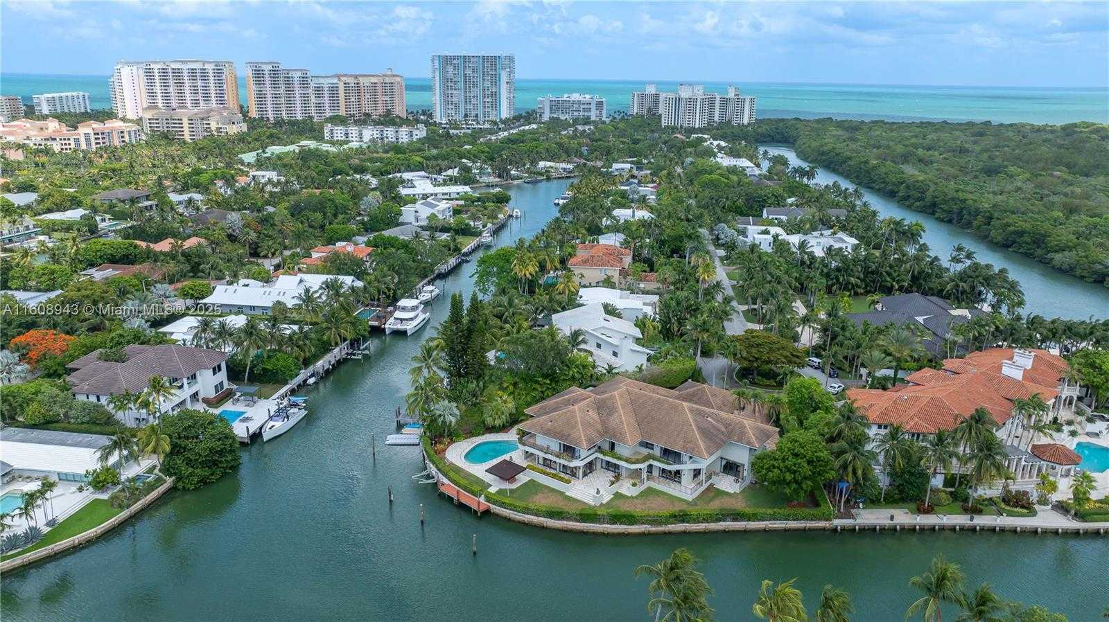 Small Image of 241 CAPE FLORIDA DR, Key Biscayne Number 97