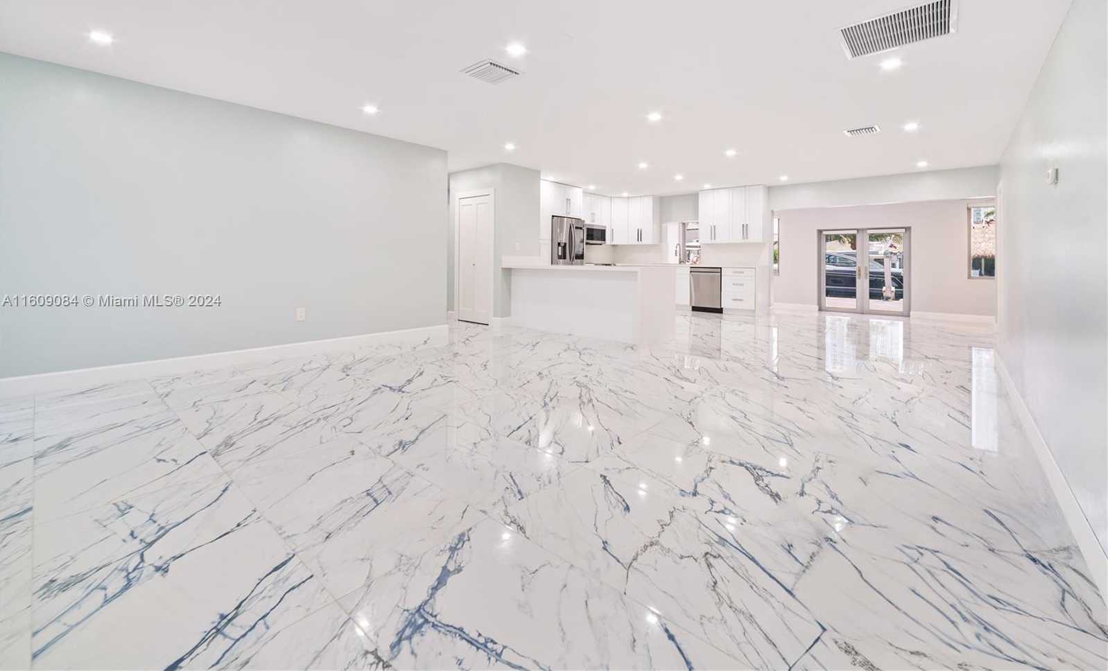 Small Image of 1220 NORTH EAST 83 ST, Miami Number 10