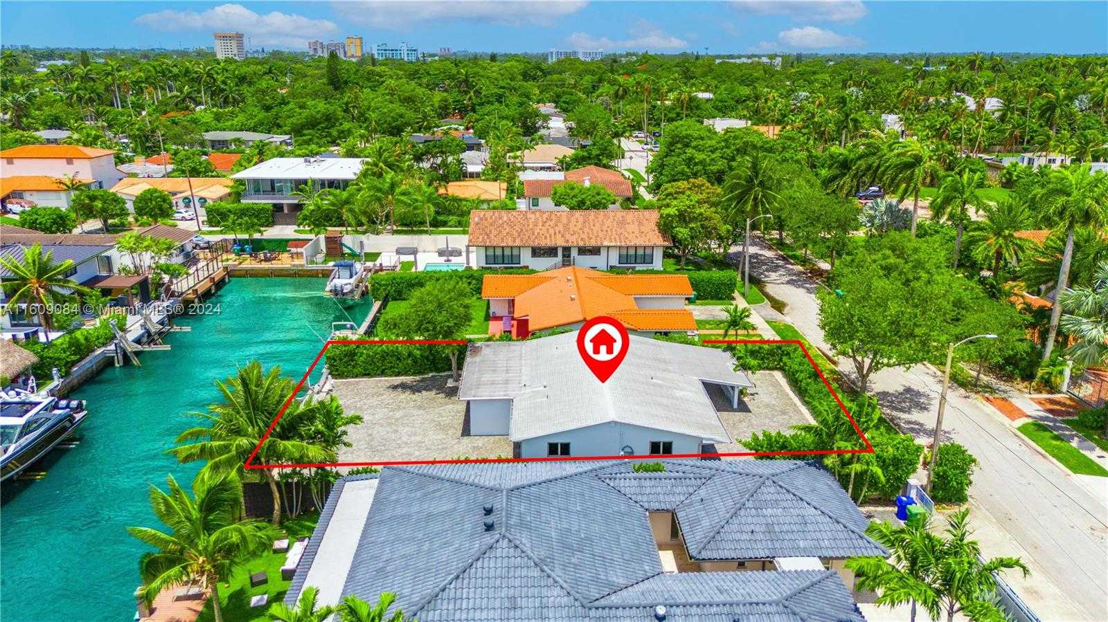 Small Image of 1220 NORTH EAST 83 ST, Miami Number 14