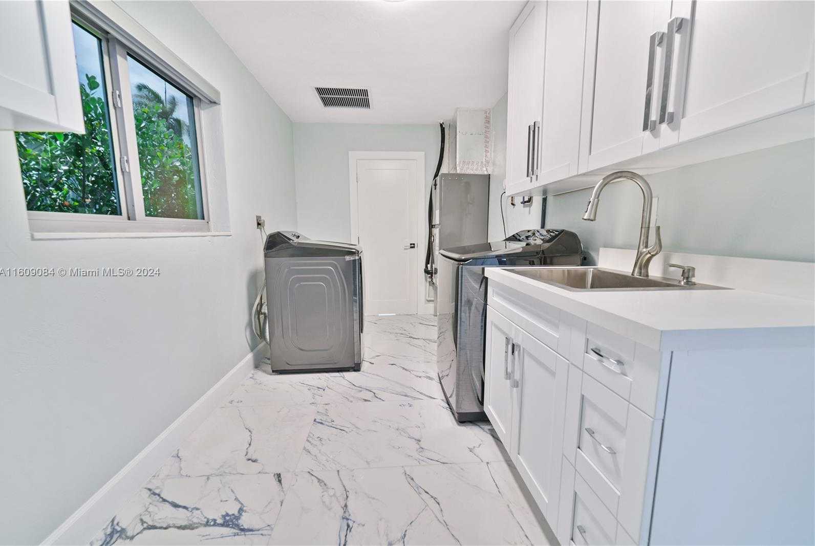 Small Image of 1220 NORTH EAST 83 ST, Miami Number 20