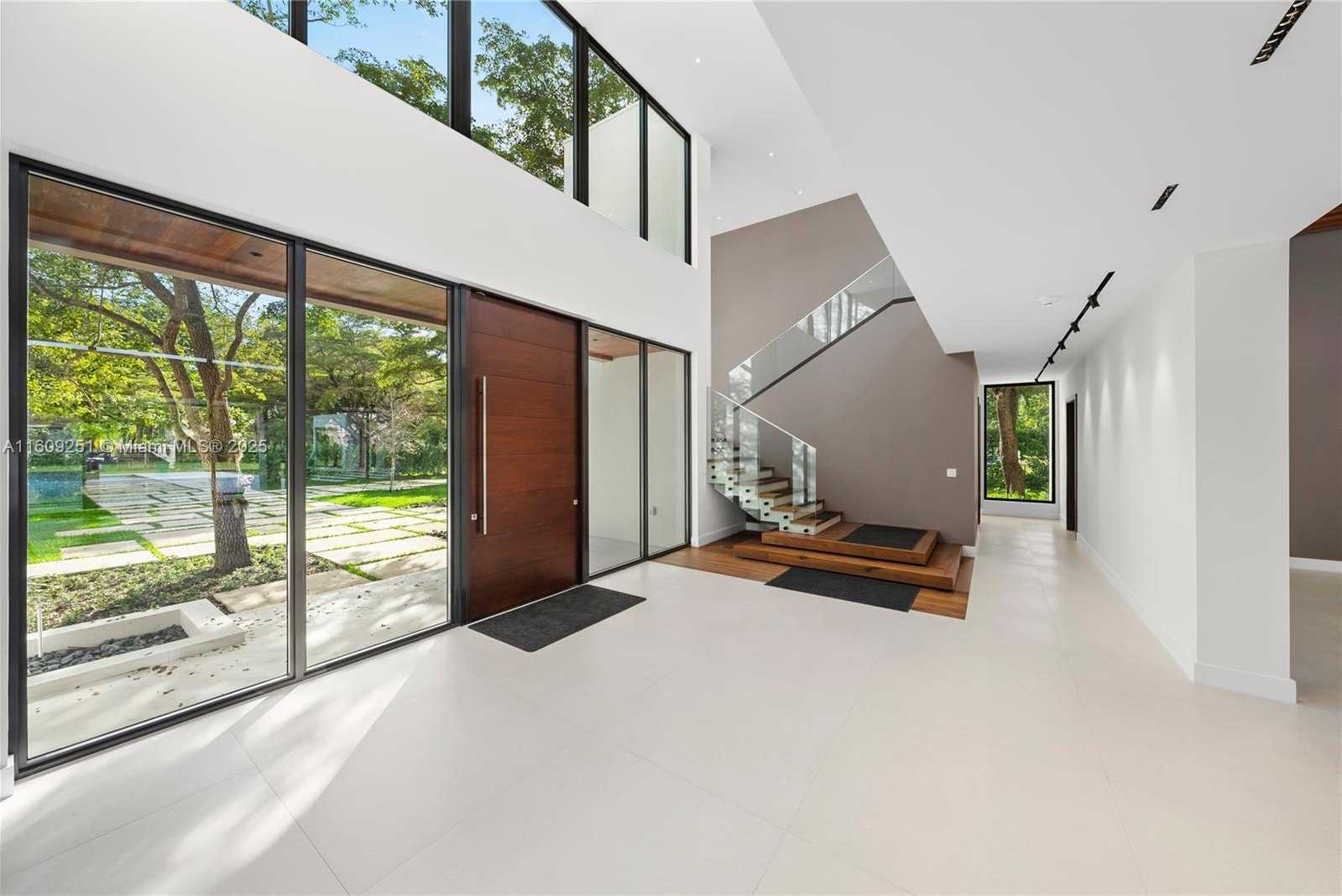 Small Image of 6675 SOUTH WEST 96TH ST, Pinecrest Number 12