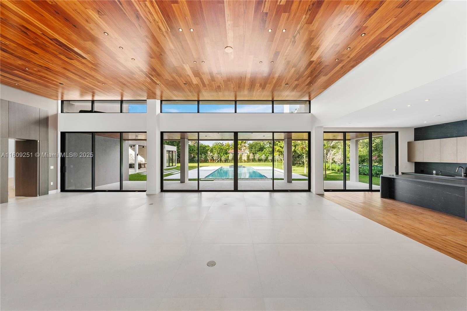 Small Image of 6675 SOUTH WEST 96TH ST, Pinecrest Number 17