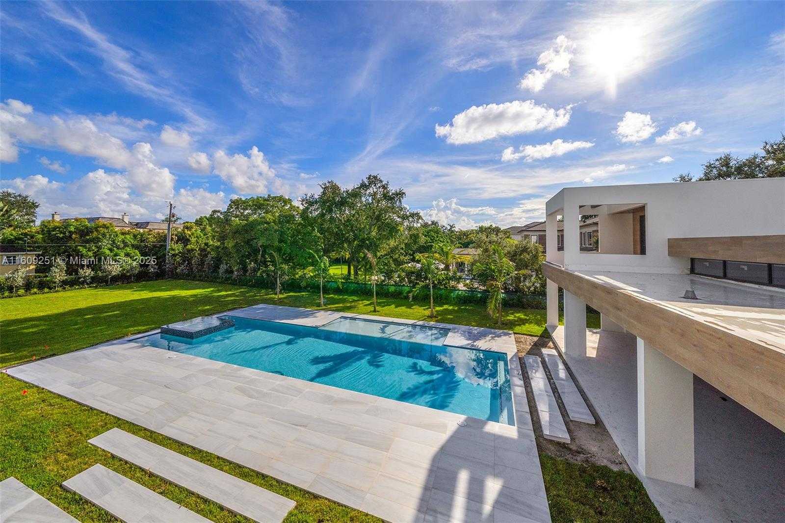 Small Image of 6675 SOUTH WEST 96TH ST, Pinecrest Number 46