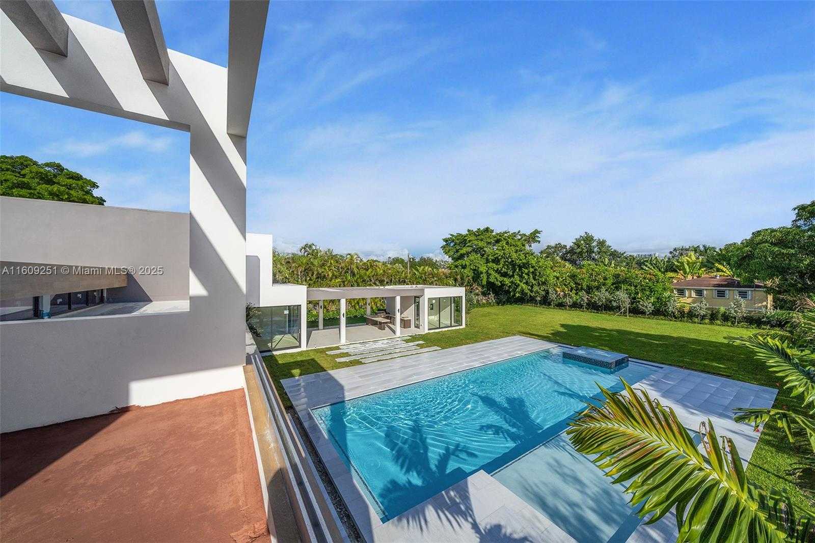Small Image of 6675 SOUTH WEST 96TH ST, Pinecrest Number 50