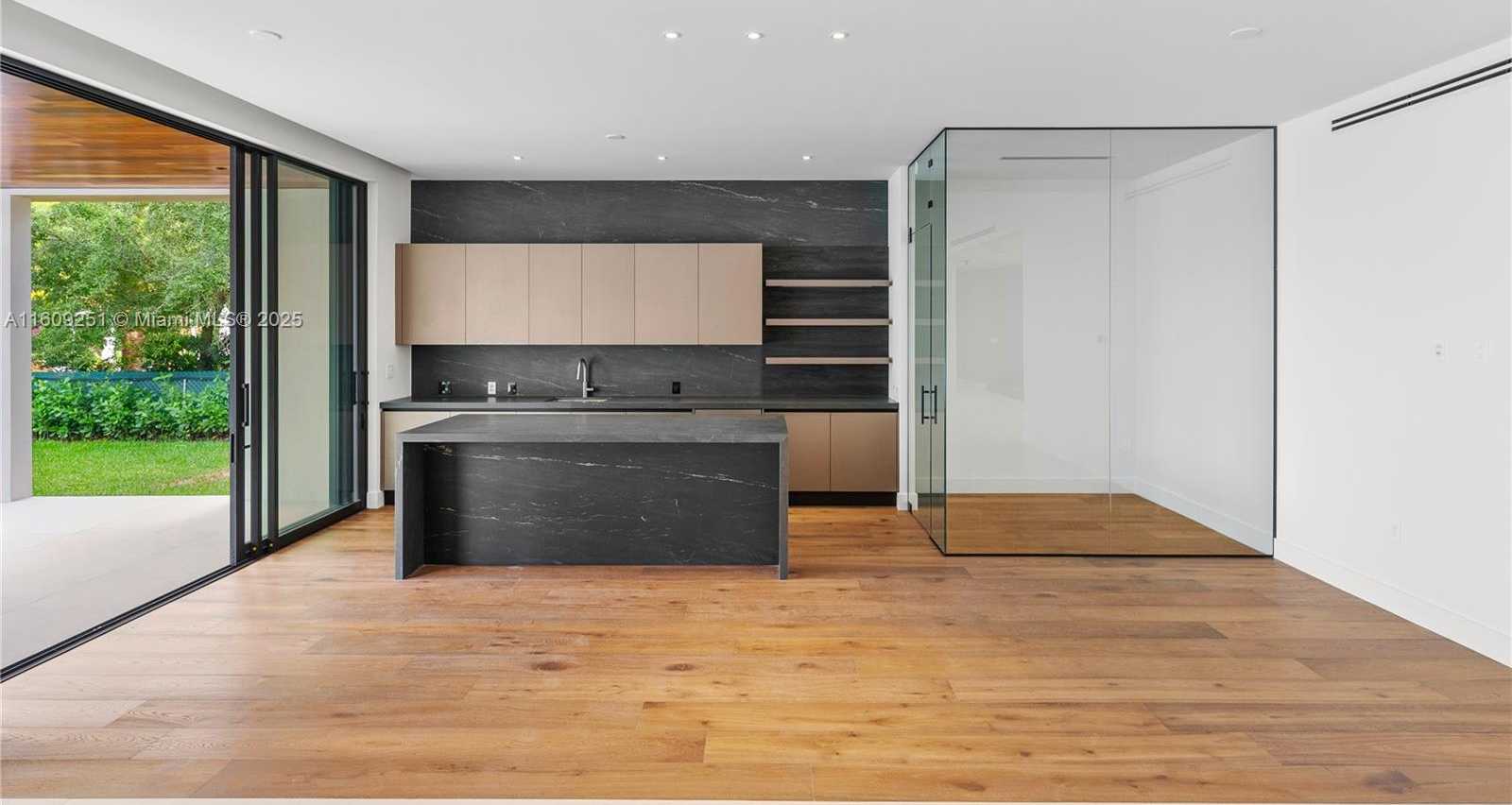 Small Image of 6675 SOUTH WEST 96TH ST, Pinecrest Number 65