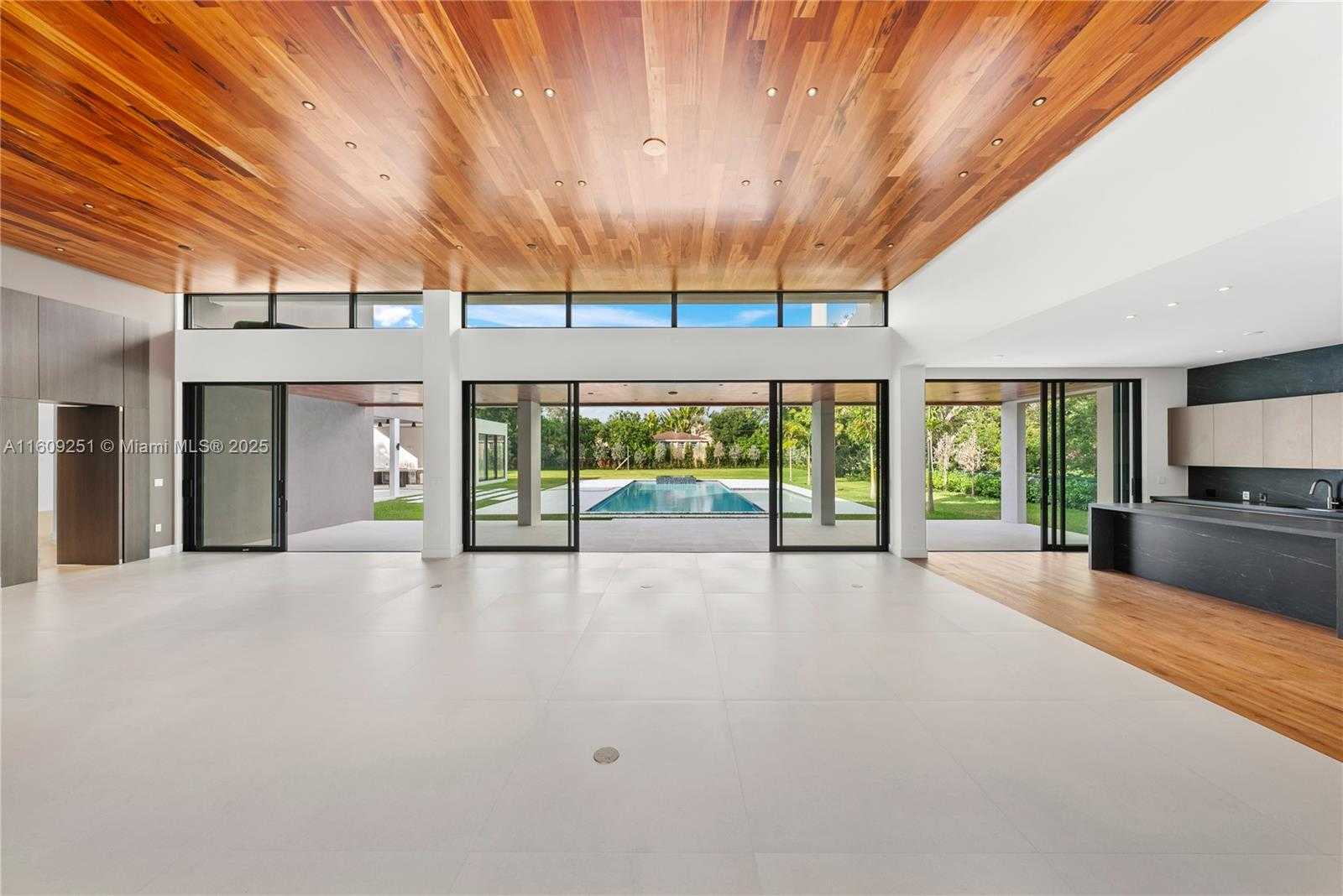 Small Image of 6675 SOUTH WEST 96TH ST, Pinecrest Number 68