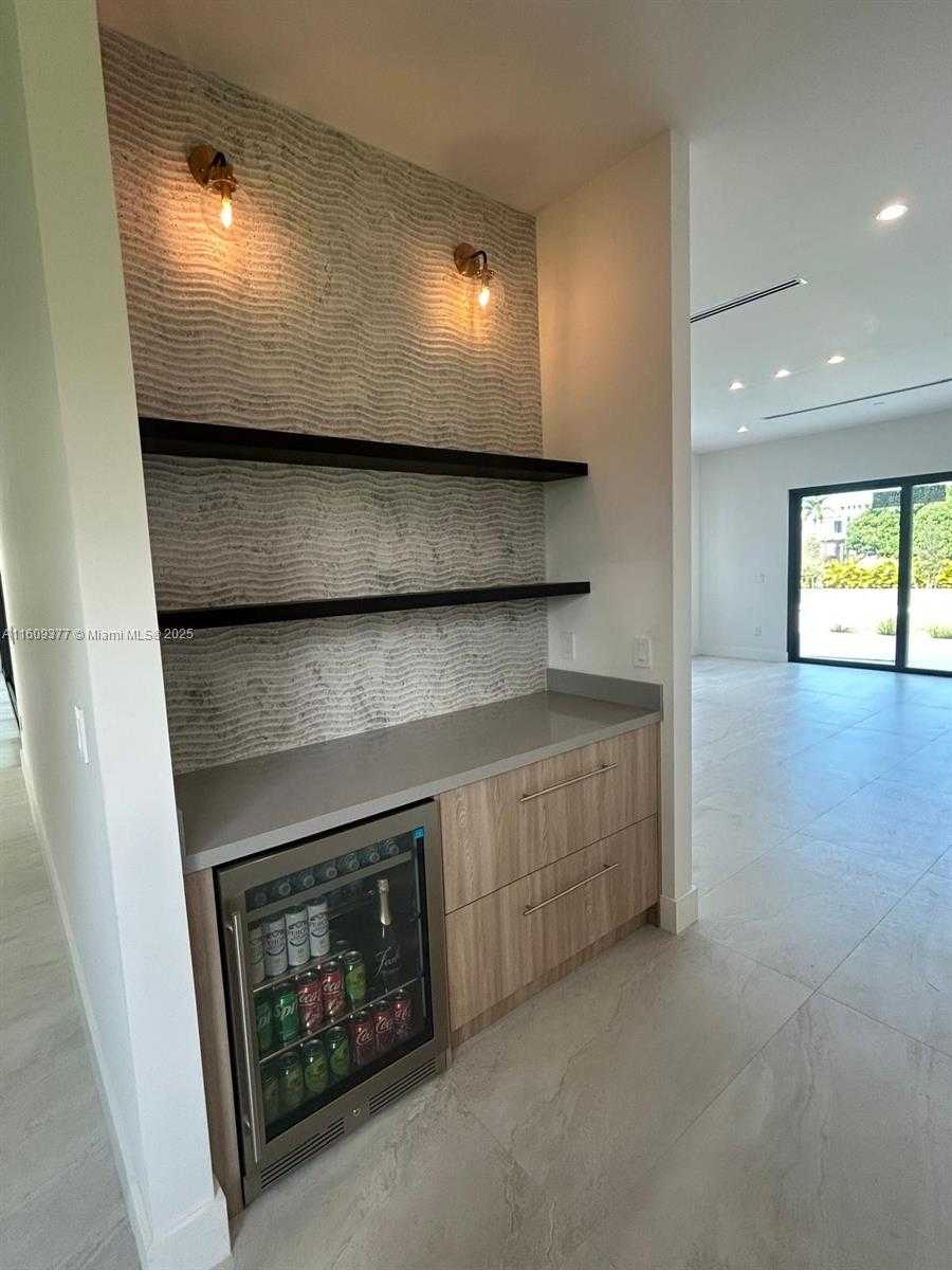Small Image of 12231 SOUTH WEST 2ND ST, Plantation Number 24