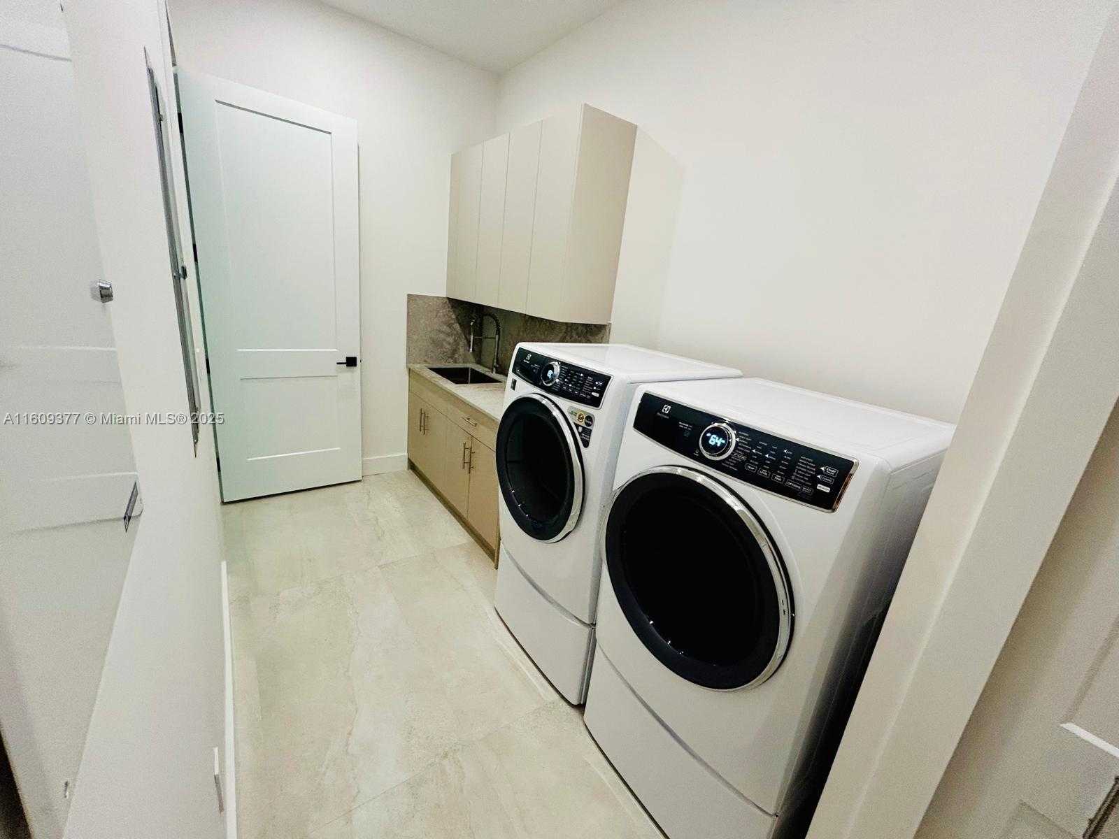 Small Image of 12231 SOUTH WEST 2ND ST, Plantation Number 39
