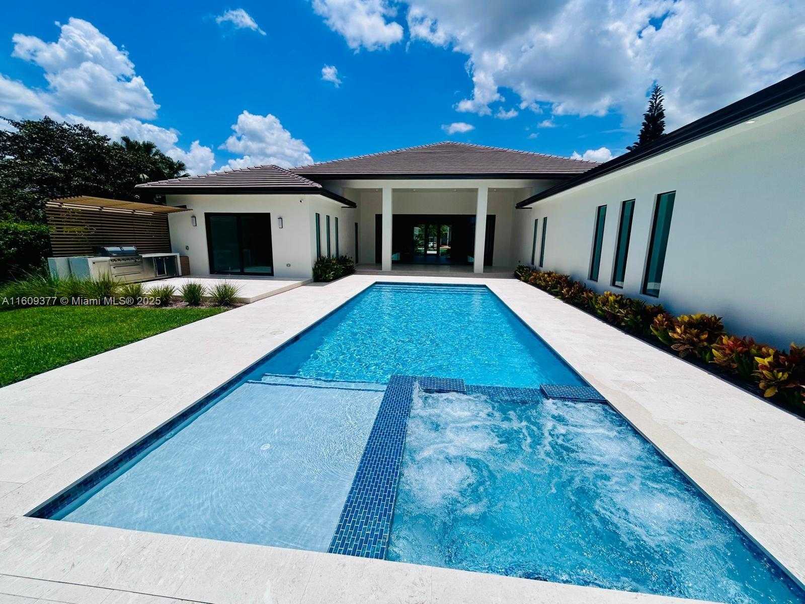 Small Image of 12231 SOUTH WEST 2ND ST, Plantation Number 43
