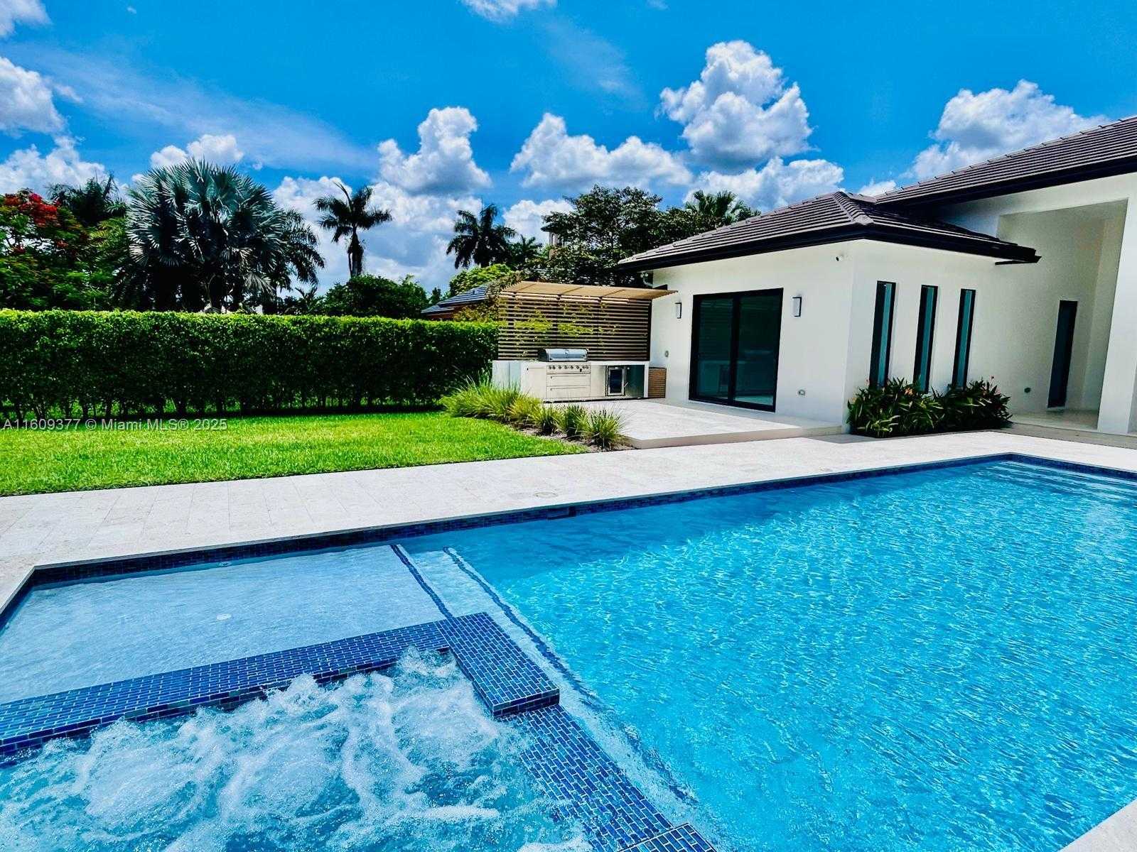 Small Image of 12231 SOUTH WEST 2ND ST, Plantation Number 44