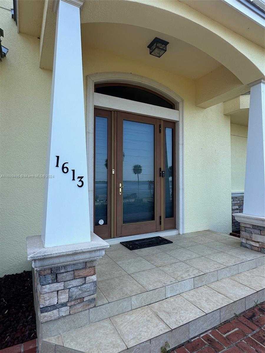 Small Image of 1613 NORTH INDIAN RIVER DRIVE, Cocoa Number 11