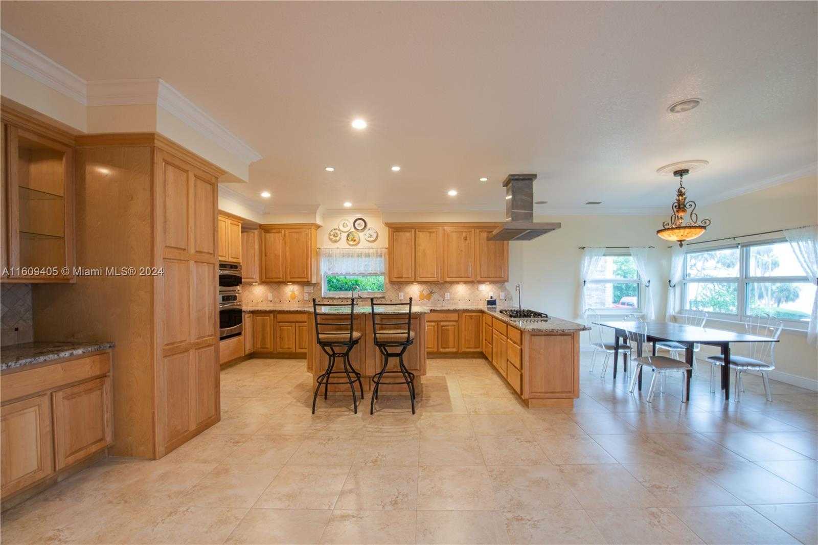Small Image of 1613 NORTH INDIAN RIVER DRIVE, Cocoa Number 32