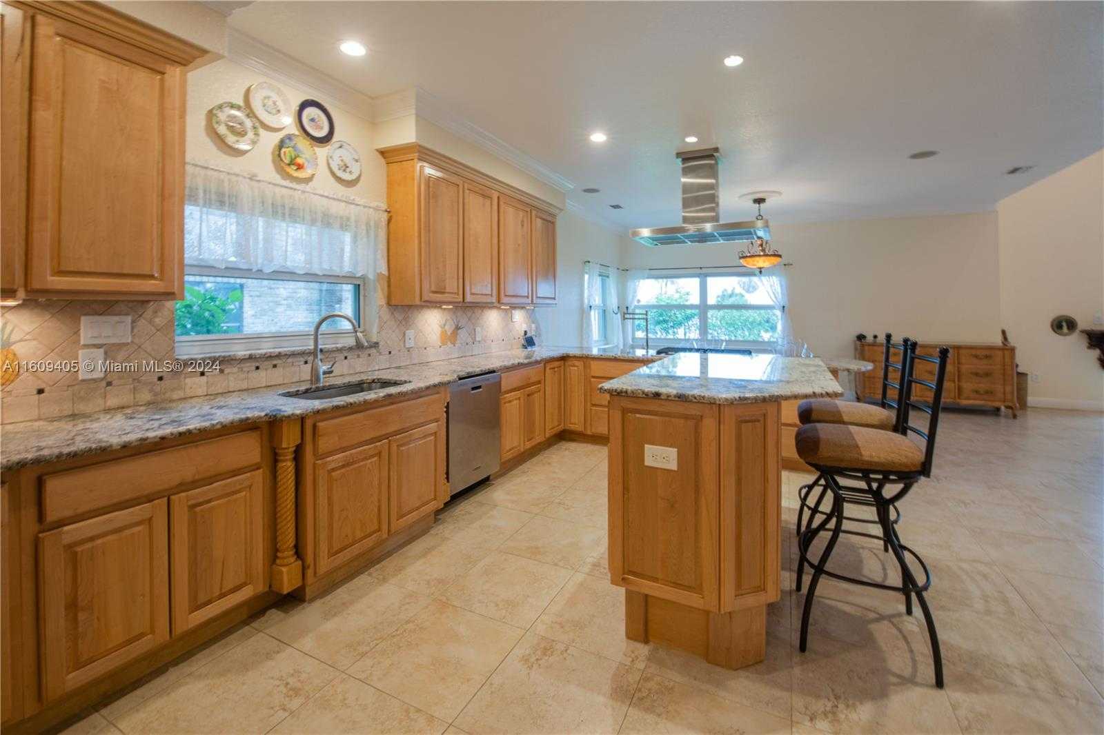 Small Image of 1613 NORTH INDIAN RIVER DRIVE, Cocoa Number 34