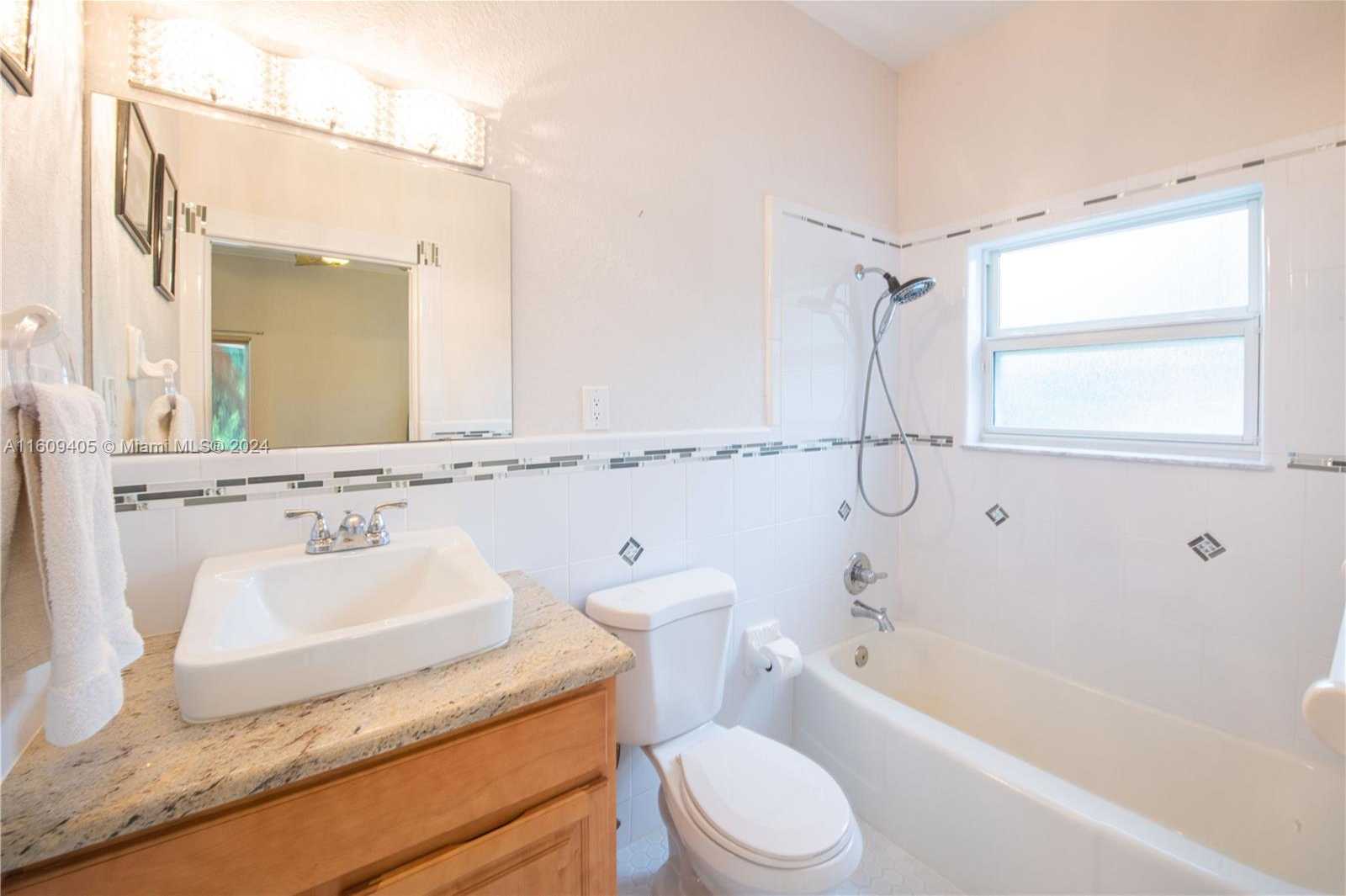 Small Image of 1613 NORTH INDIAN RIVER DRIVE, Cocoa Number 37