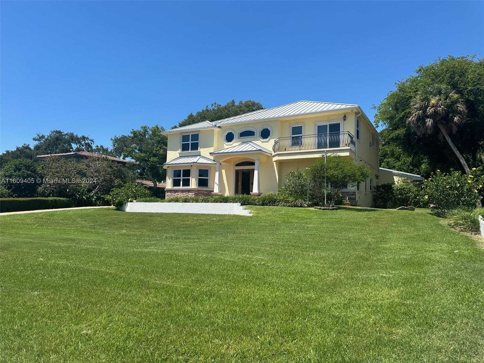 Small Image of 1613 NORTH INDIAN RIVER DRIVE, Cocoa Number 4