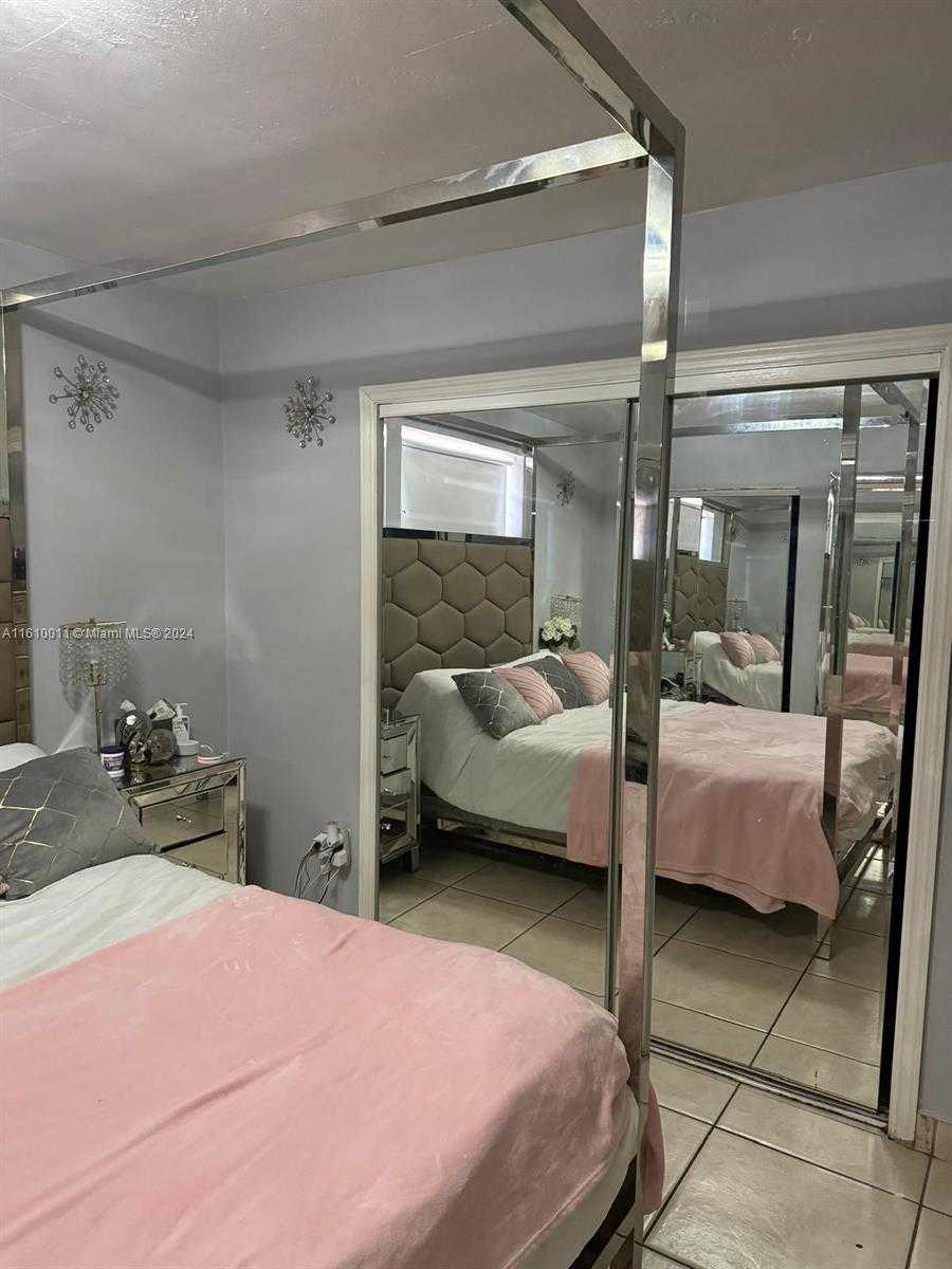 Small Image of 728 EAST 39TH ST, Hialeah Number 15