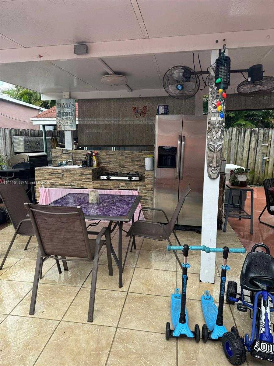 Small Image of 728 EAST 39TH ST, Hialeah Number 22