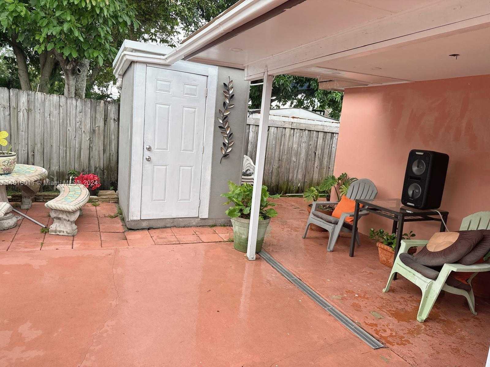 Small Image of 728 EAST 39TH ST, Hialeah Number 25