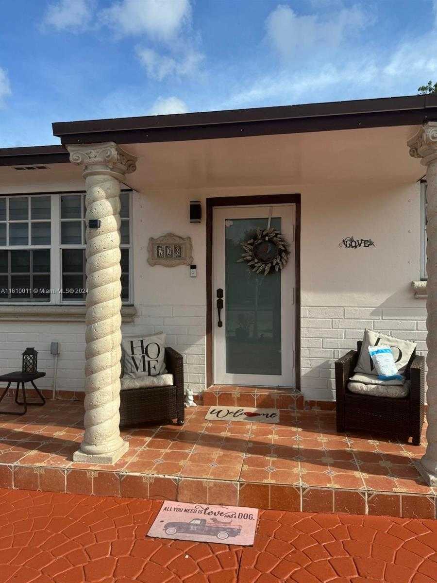 Small Image of 728 EAST 39TH ST, Hialeah Number 3