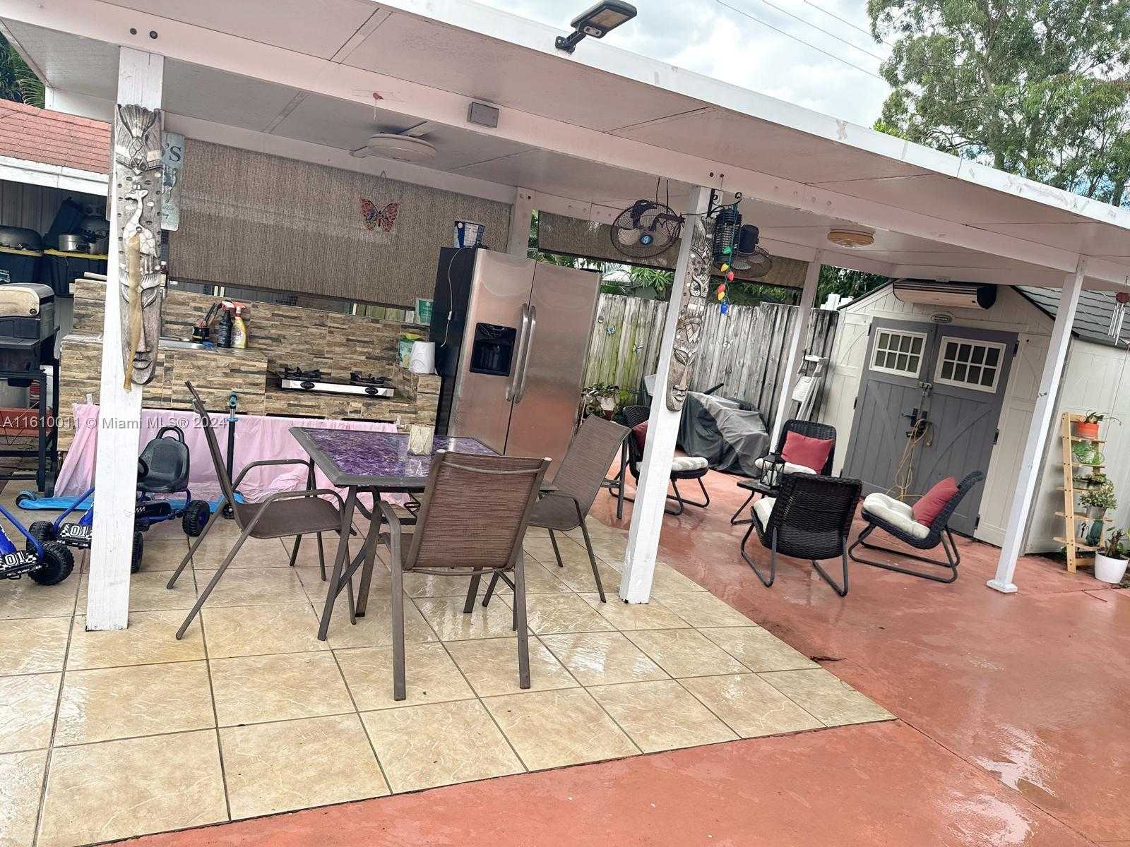Small Image of 728 EAST 39TH ST, Hialeah Number 31