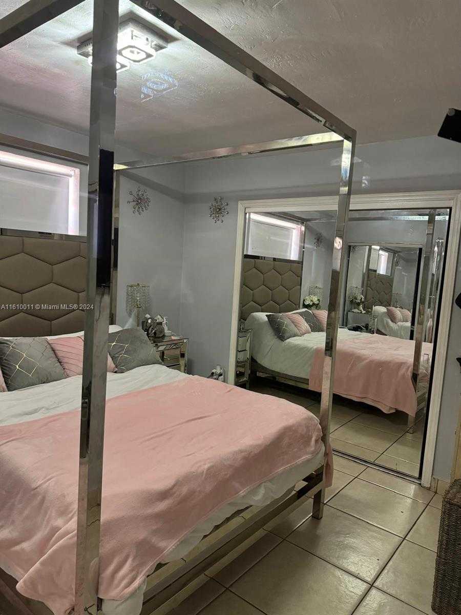 Small Image of 728 EAST 39TH ST, Hialeah Number 7
