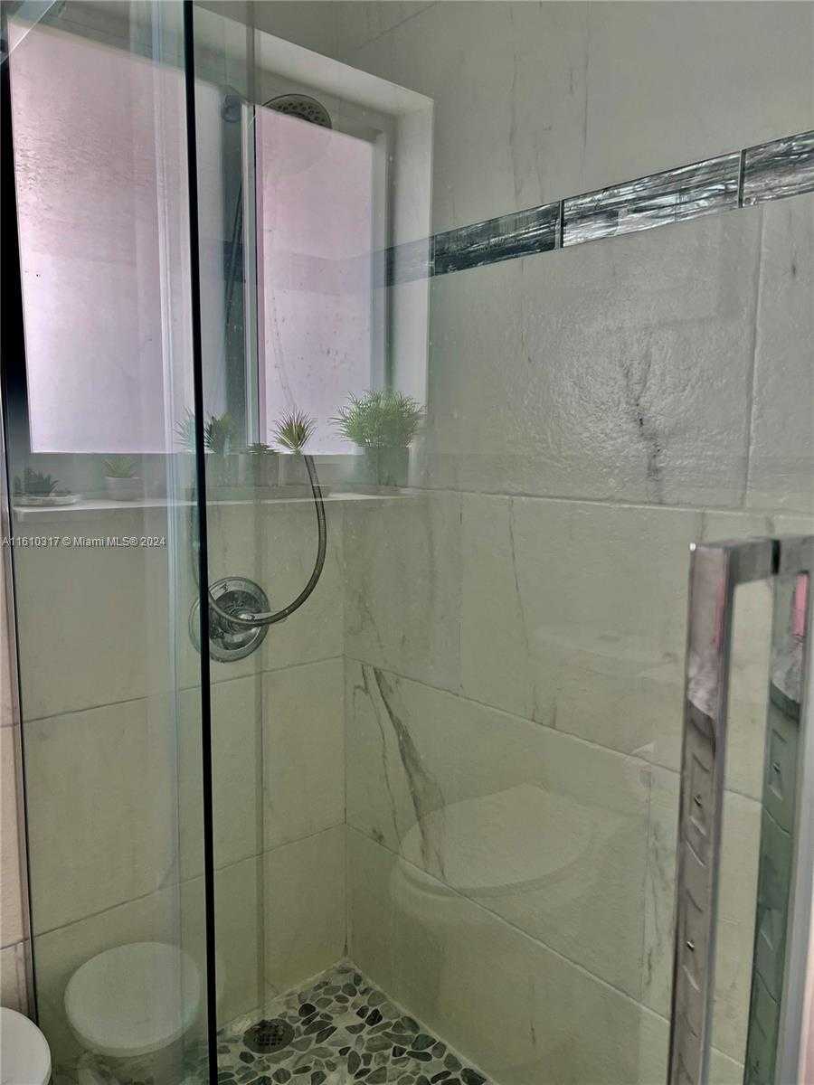 Imagen de Pequeño Objeto