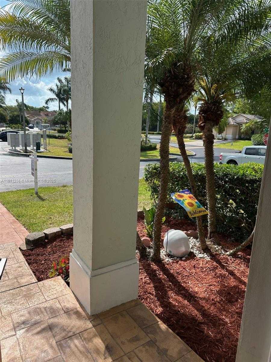 Small Image of 21532 SOUTH WEST 88TH PL, Cutler Bay Number 37