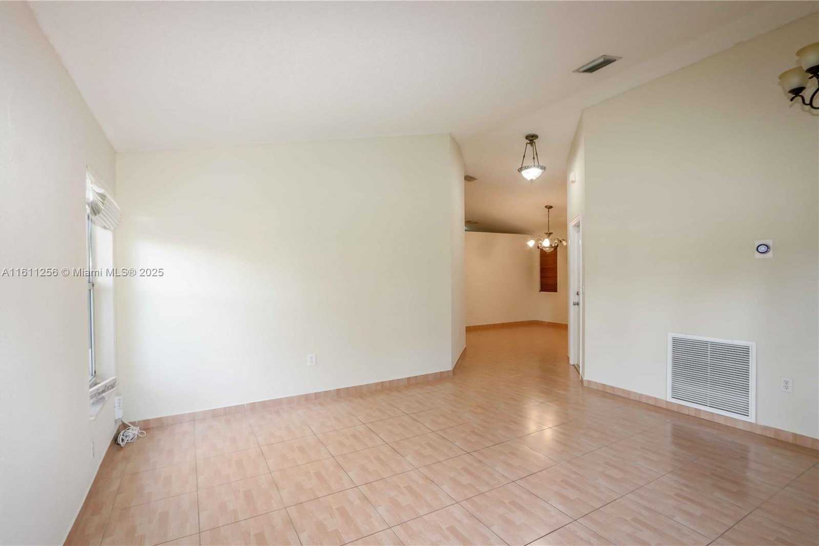 Small Image of 21532 SOUTH WEST 88TH PL, Cutler Bay Number 5